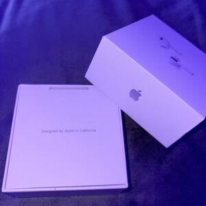 Apple AirPods Packaging in White